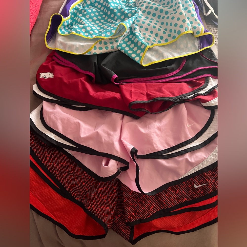 5 XL Nike Tempo shorts, 2 XL Brooks shorts and 1 XL Champion shorts
